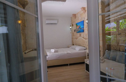 Hacımemis Bed & Breakfast | Kybele Suites Alacati