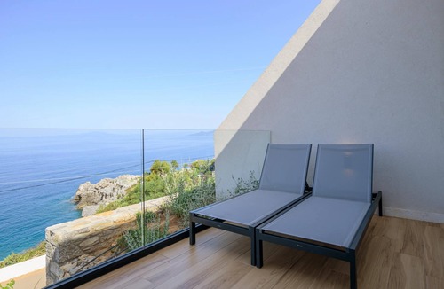 Lefktron Apartment | Kyma Deluxe 2 Bedroom Suite