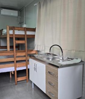 Gravata House | Kymacta Container