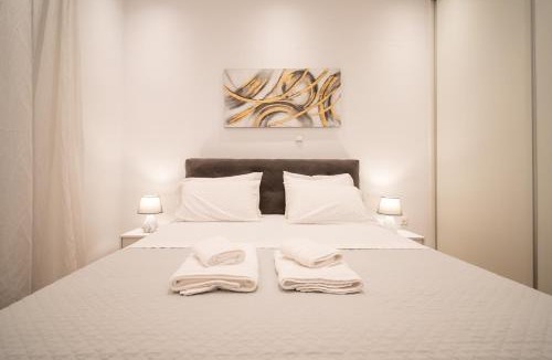 Chios Town Apartment | Kyra's Luxury Suites 4