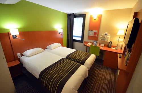 Dijon Hotel | Kyriad DIJON EST - Mirande