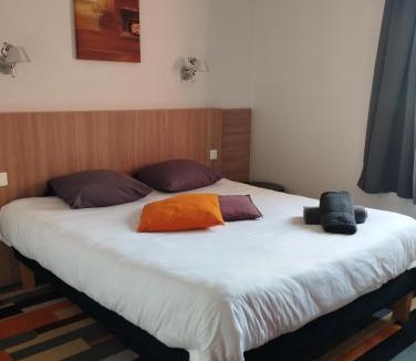 Castelculier Hotel | Kyriad Direct Agen