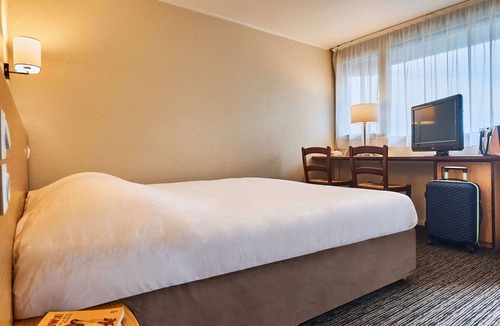 Soissons Hotel | Kyriad Direct Soissons