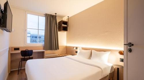 Suresnes Hotel | Kyriad ECO - Suresnes - La Defense