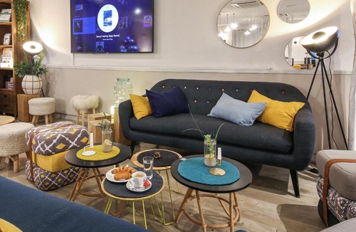 Bron Hotel | Kyriad Lyon Est - Bron Eurexpo Le Cottage