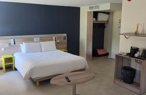 Saint-Bonnet-de-Mure Hotel | Kyriad Lyon Est - Saint Bonnet De Mure