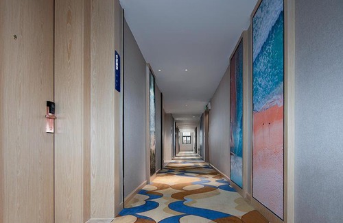 Dianbai District Hotel | Kyriad Marvelous Hotel Maoming Wanda Plaza