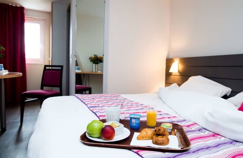Orthez Hotel | Kyriad Orthez