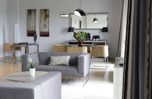 Porte Des Alpes - Mi Plaine - Manissieux Hotel | Kyriad Prestige Lyon Est - Saint Priest Eurexpo Hotel and Spa