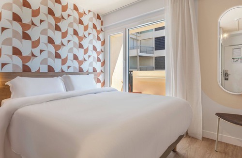 Royan Hotel | Kyriad - Royan Plage