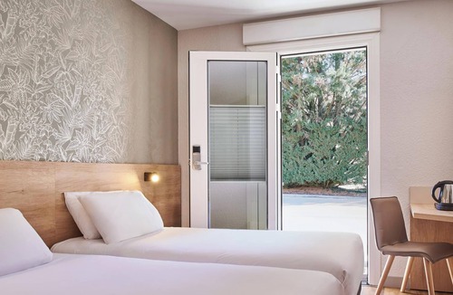 Malay-le-Grand Hotel | Kyriad Sens