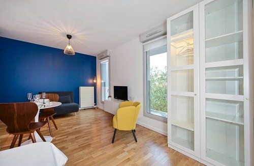 Quartier Atlantis Apartment | Léonard de Vinci - Studio avec parking privé à Massy