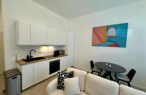 Saint-Laurent Apartment | L éclipse - Luxe moderniste en plein cœur de Liège