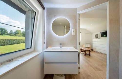 Soumagne Apartment | L étage