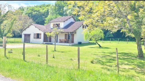 Bourgnac House | L'Étoile Normande