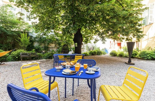 Quartier du Port Hotel | L'Abeille - Boutique Apartments