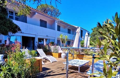 Ile du Levant Apartment | L'Abeste Studio 20m2 Sea view Terrace 30m2, air conditioned