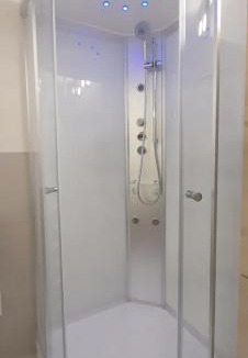 Maladiere Apartment | L'Amicale : 80 m², 6 Prs, 3 Ch, Centre ville