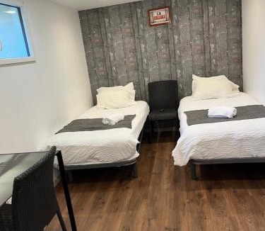 Saint-Chely-d'Aubrac Bed & Breakfast | l'Ancienne Gendarmerie