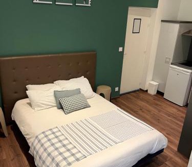 Saint-Chely-d'Aubrac Bed & Breakfast | l'Ancienne Gendarmerie