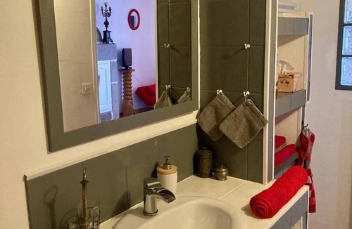 Saint-Laurent-de-Terregatte Bed & Breakfast | l'Angeviniere, maison d'hotes