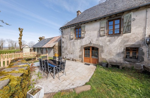 Anglards-de-Salers House | L'Anglardoise - Maison pour 7 voyageurs