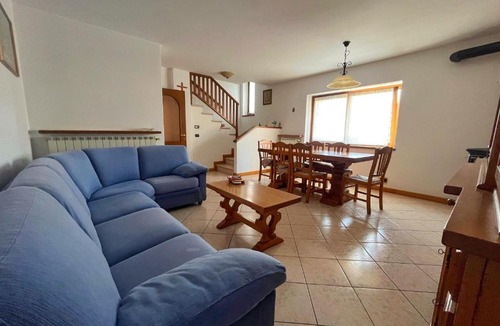 Berzo Demo Apartment | L' Angolo Di Pace Vasca Idromassaggio e Legno Chalet Alpino con Vista Panoramica sulla Valle