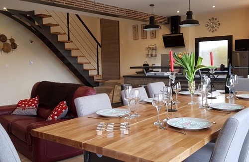Esternay House | L' ANNEXE, charming gite in Champagne