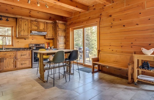 Saint-Alexis-des-Monts Ski Chalet | L'Anse 750 sur la rivière Sacacomie