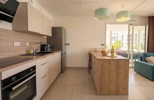 Port Marianne Apartment | L'apogée, centre et terrasse