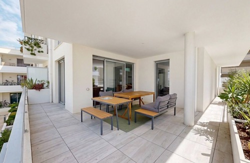 Port Marianne Apartment | L'apogée, centre et terrasse