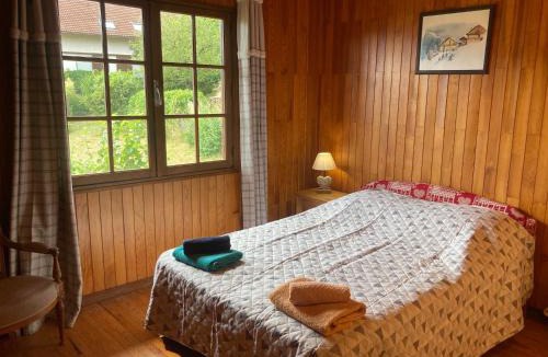 Menthon-Saint-Bernard Ski Chalet | L'Arête de Chalamon