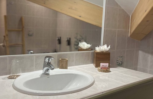Cruseilles Hotel | L'Arborescence