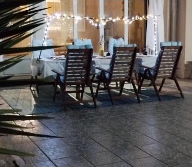 Ferreira-a-Nova Bed & Breakfast | L'Arche de Jo