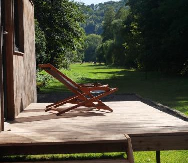 Pont-a-Lesse House | L'arche De Noé