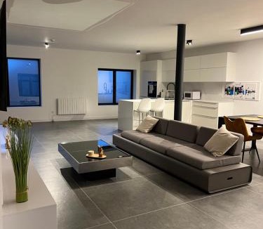 Olloy-sur-Viroin Apartment | L'Arsenal Loft