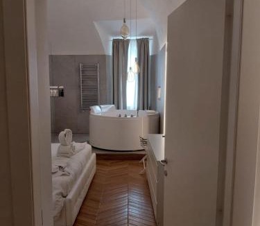 Rione IV Campo Marzio House | L'asse Imperiale Suites