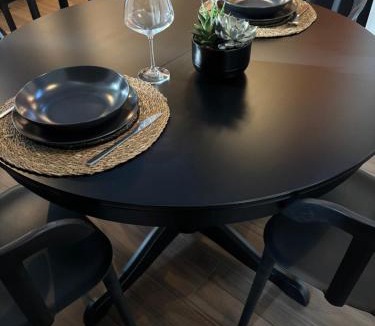 Santy - La Plaine Villa | L atelier de Jules