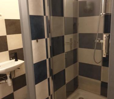 Saint-Amand-Montrond Hotel | l'authentique