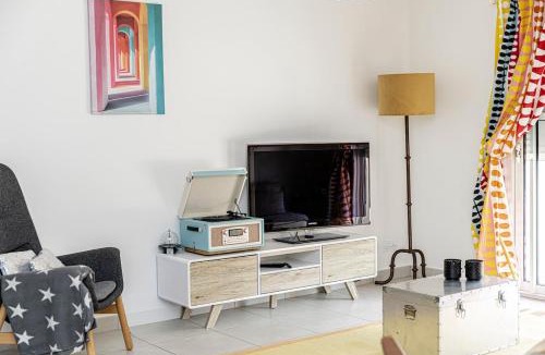 Barriere Saint Marc Apartment | L'Authentique Maison chic en cœur de ville