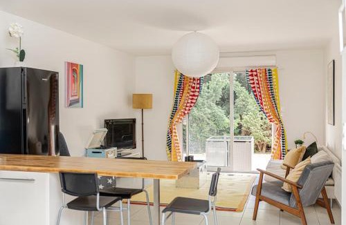 Barriere Saint Marc Apartment | L'Authentique Maison chic en cœur de ville