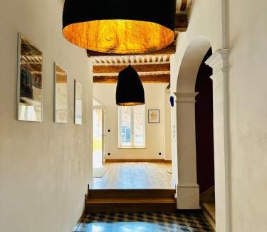 Quarante Villa | L'Authentique, maison de village avec piscine 12 personnes