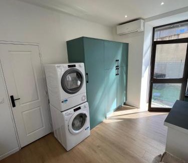 Marvejols Apartment | L'Echappée Verte Climatisée