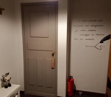 Houx Apartment | L'Ecole