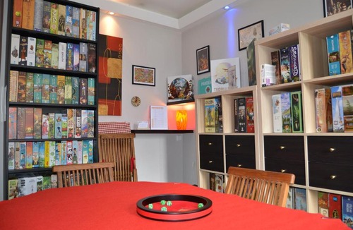 Beaumont-le-Roger House | L Ecureuil Ludique