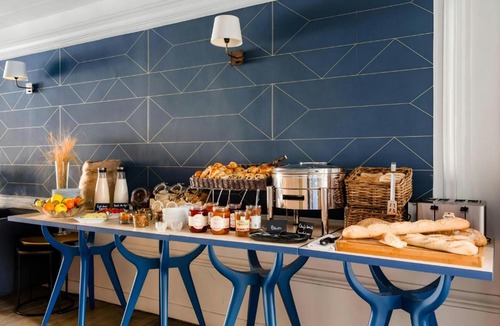 17th Arrondissement Hotel | L'Edmond Hotel Parc Monceau