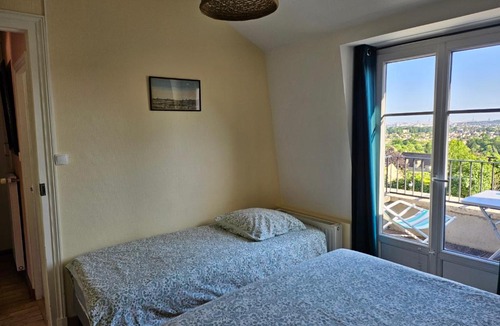 Saint-Prix Apartment | L' Eglise - 2 pièces avec balcon au dernier étage vue Paris