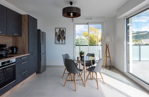 Nice Apartment | L'Elégance