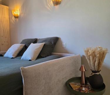 Cahors Apartment | L'Empreinte