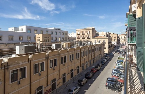 Corso dei Mille - Sant'Erasmo Apartment | L Enchantment Central apartment in the heart of the historic center of Palermo